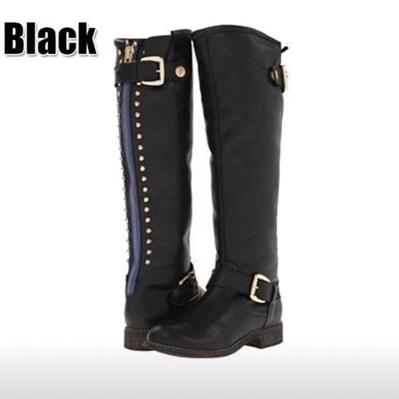 Boots - Picture 3 of 4